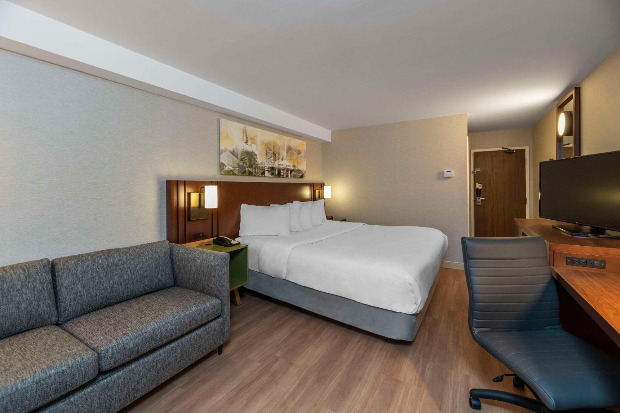 Comfort Inn East Sudbury Exterior photo