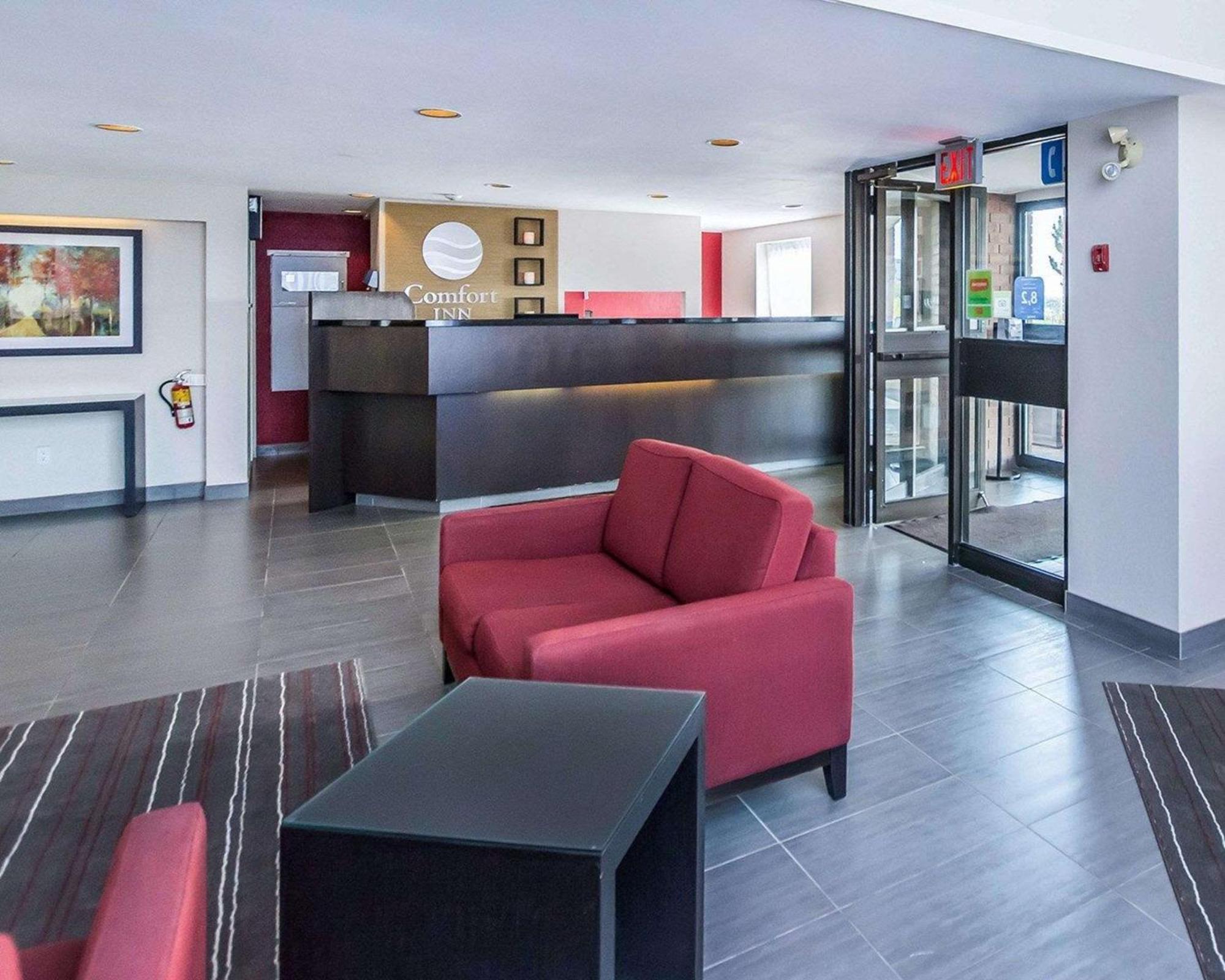 Comfort Inn East Sudbury Exterior photo