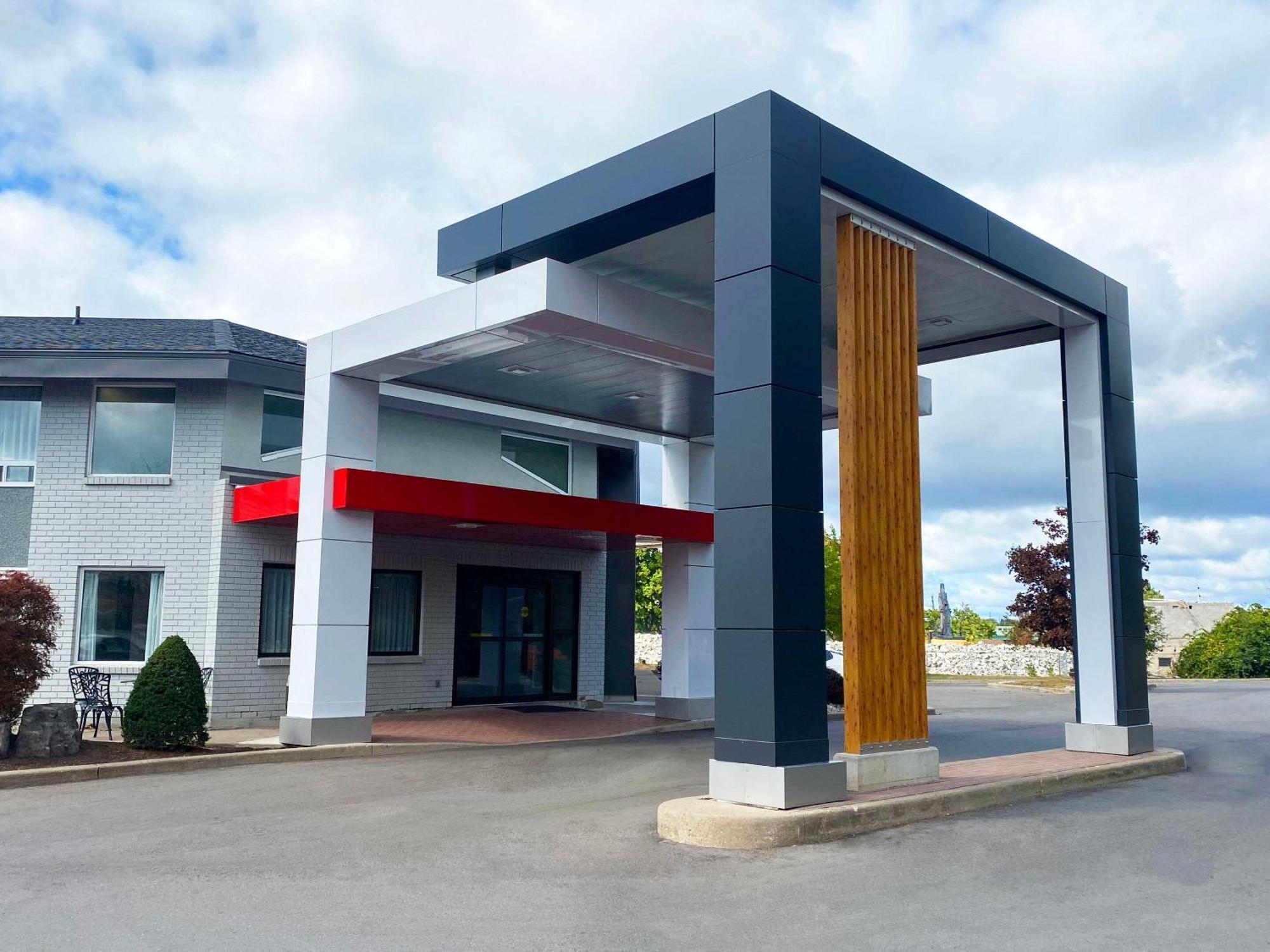 Comfort Inn East Sudbury Exterior photo